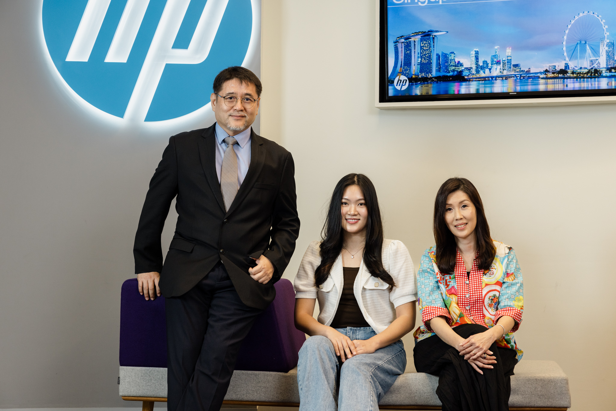 Hewlett-Packard-Enterprise-Singapore-CWC-Headshot-Portrait (16 of 19)